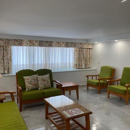 Emycanarias Holiday Homes Vecindario مْبيسينداريو المظهر الخارجي الصورة