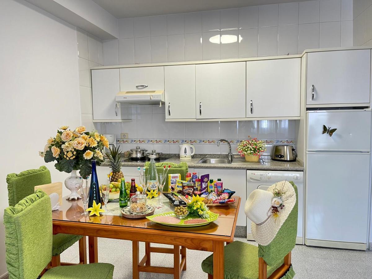 Emycanarias Holiday Homes Vecindario مْبيسينداريو المظهر الخارجي الصورة