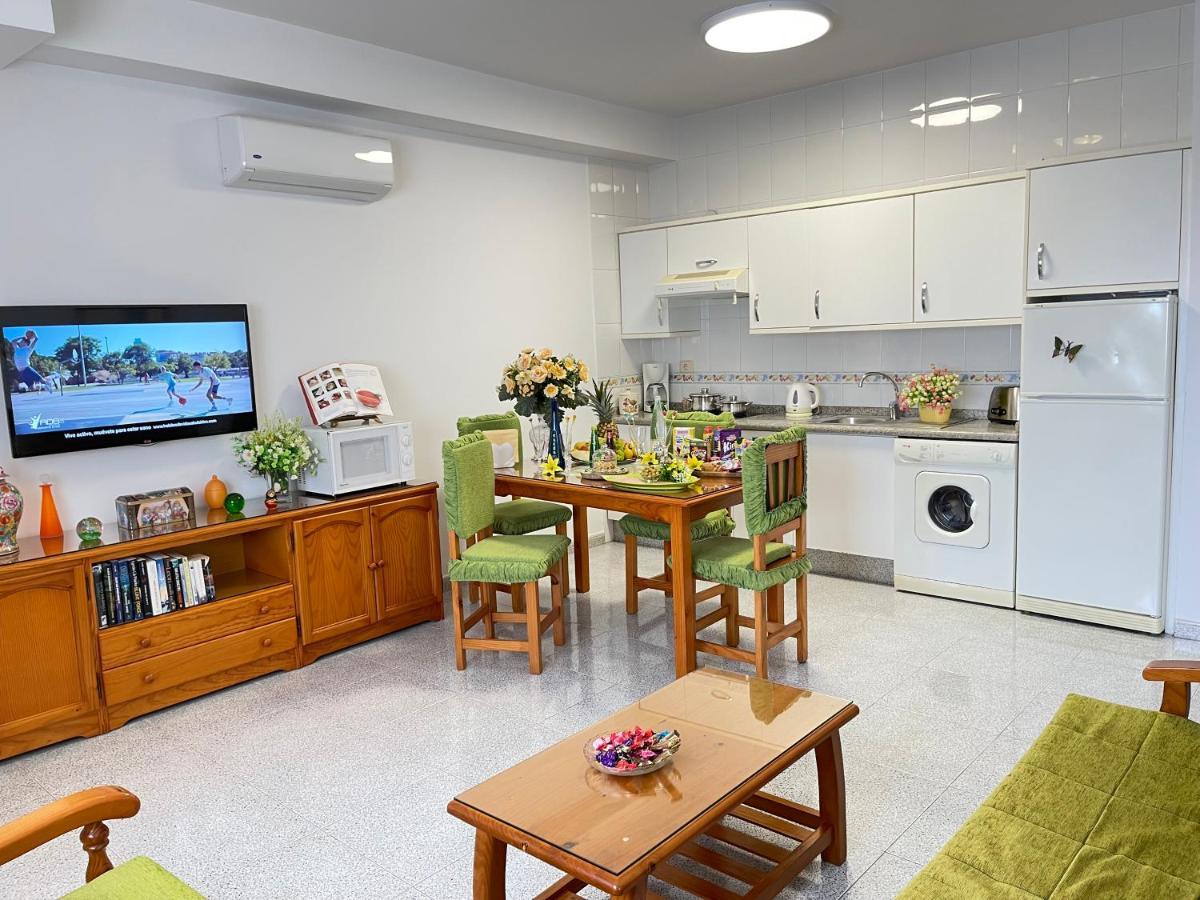 Emycanarias Holiday Homes Vecindario مْبيسينداريو المظهر الخارجي الصورة