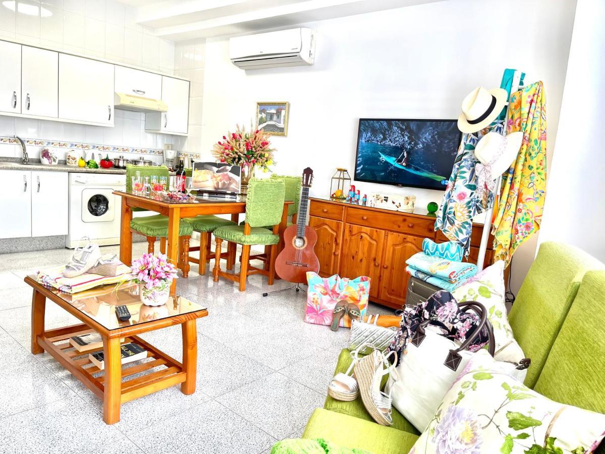 Emycanarias Holiday Homes Vecindario مْبيسينداريو المظهر الخارجي الصورة