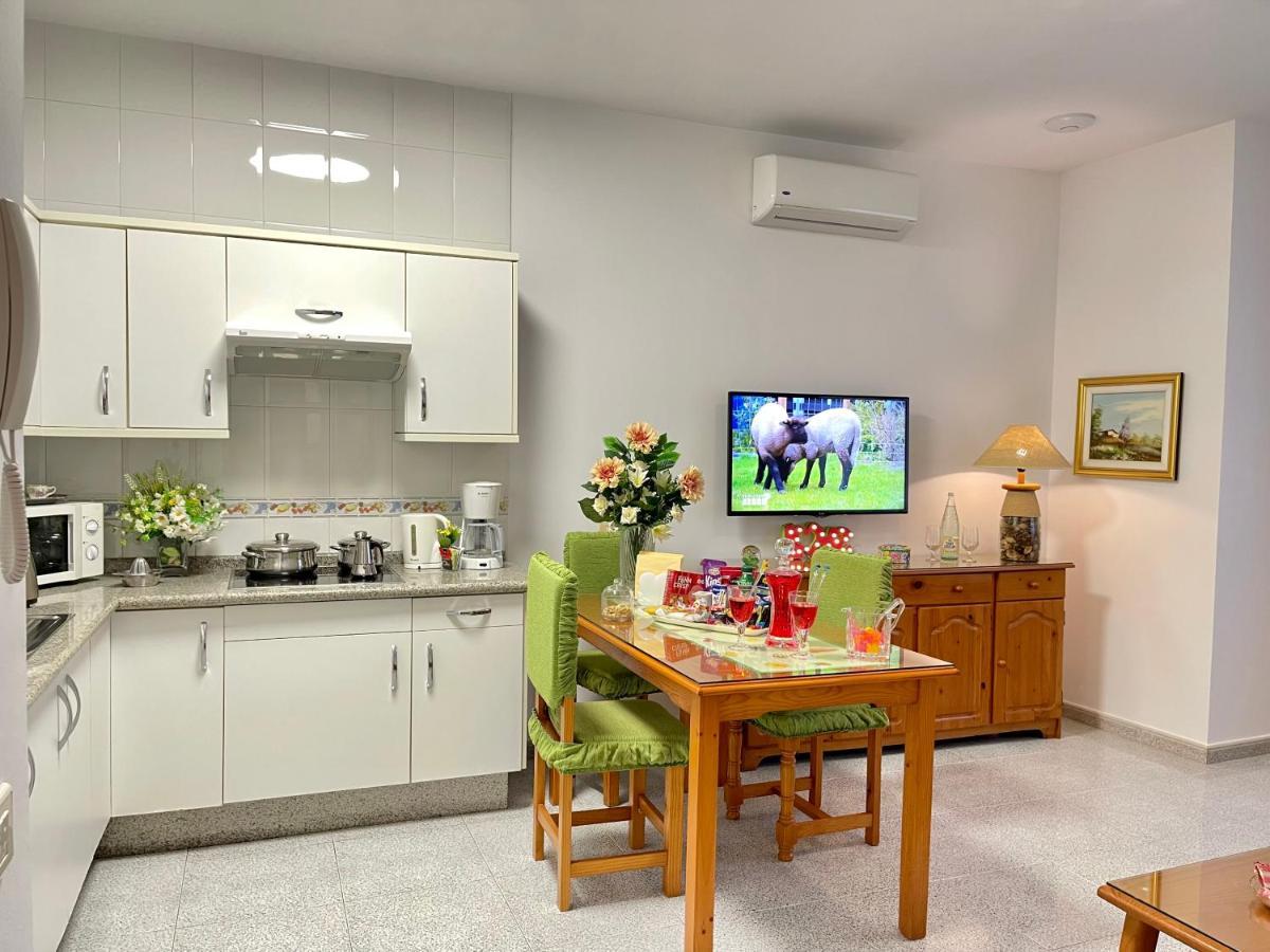 Emycanarias Holiday Homes Vecindario مْبيسينداريو المظهر الخارجي الصورة