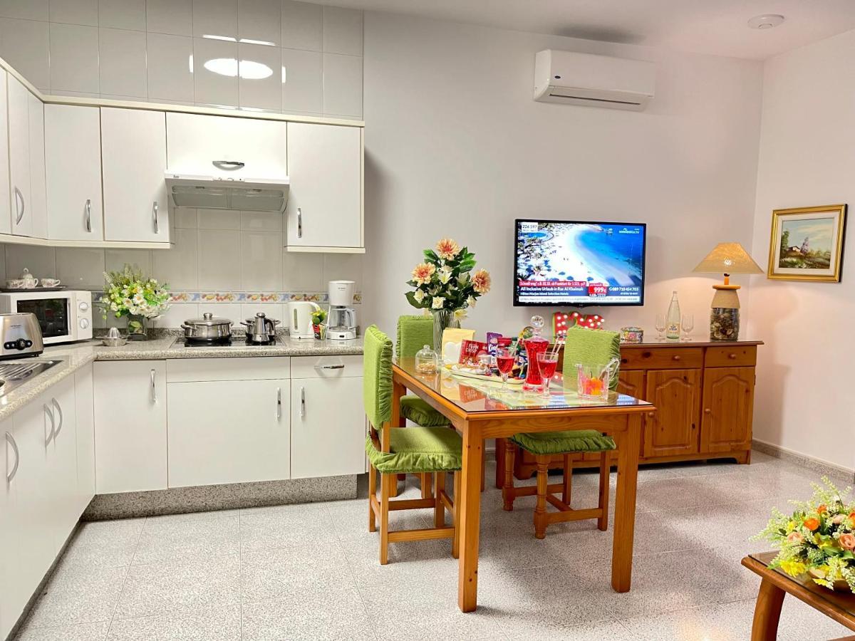 Emycanarias Holiday Homes Vecindario مْبيسينداريو المظهر الخارجي الصورة