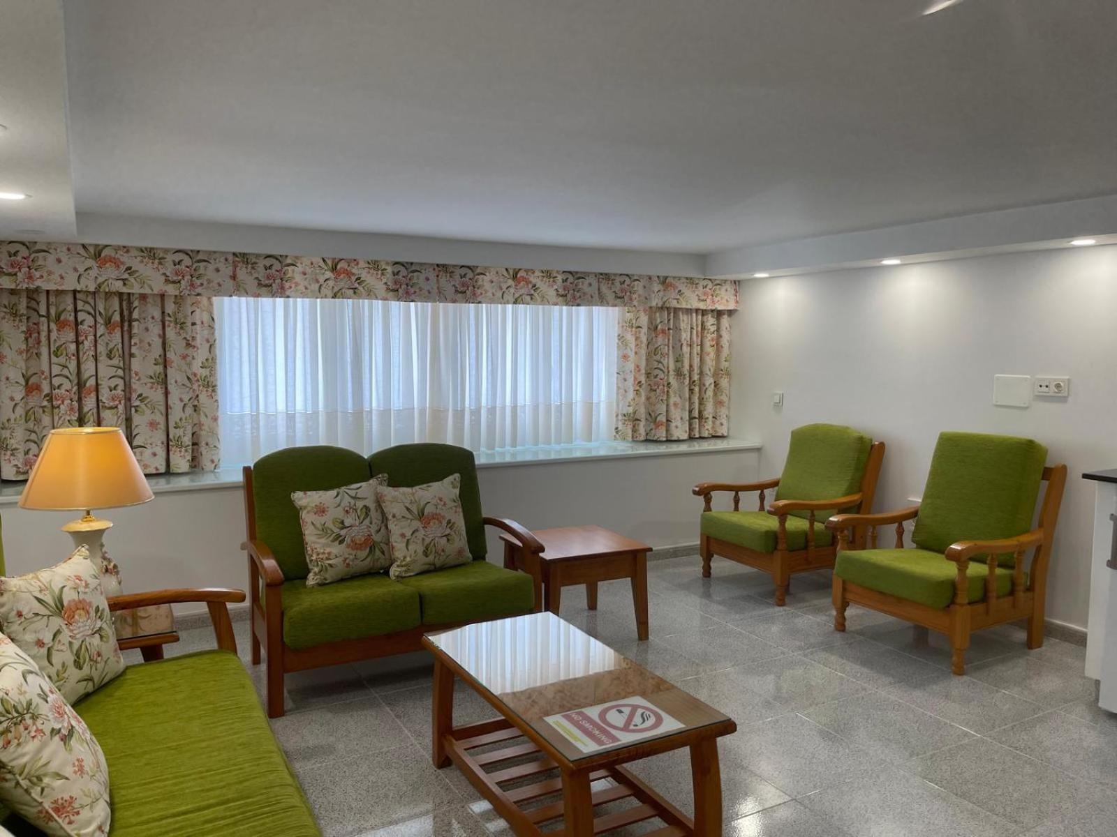Emycanarias Holiday Homes Vecindario مْبيسينداريو المظهر الخارجي الصورة