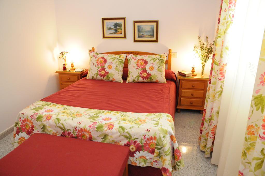 Emycanarias Holiday Homes Vecindario مْبيسينداريو المظهر الخارجي الصورة