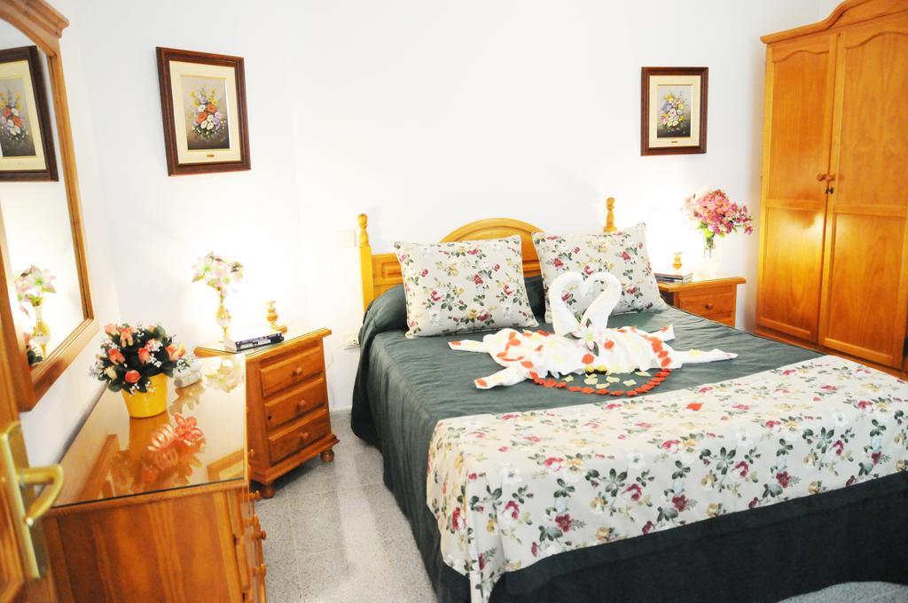 Emycanarias Holiday Homes Vecindario مْبيسينداريو المظهر الخارجي الصورة