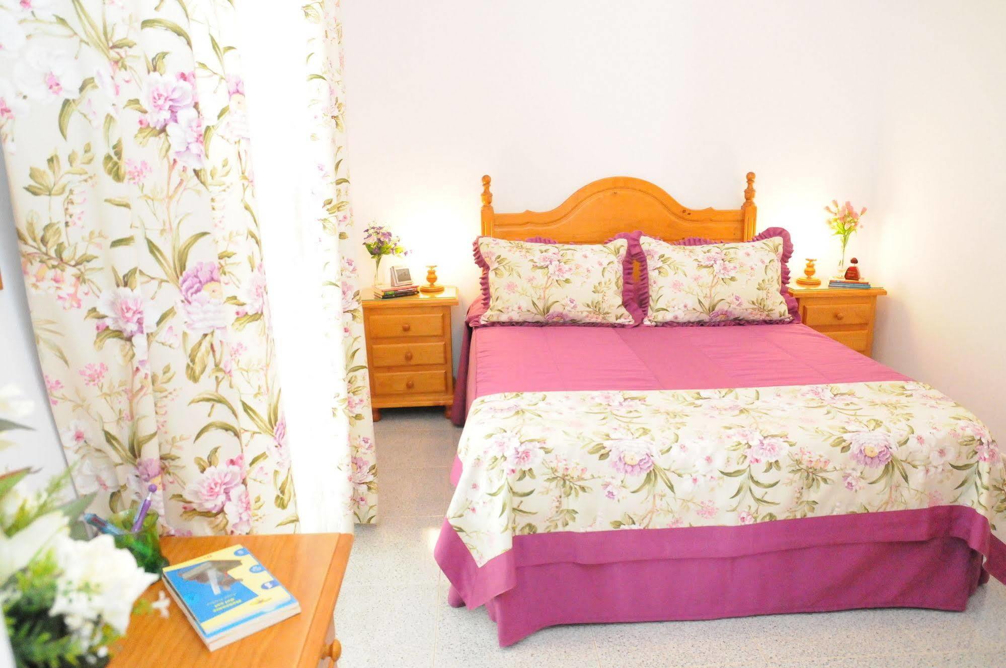 Emycanarias Holiday Homes Vecindario مْبيسينداريو المظهر الخارجي الصورة